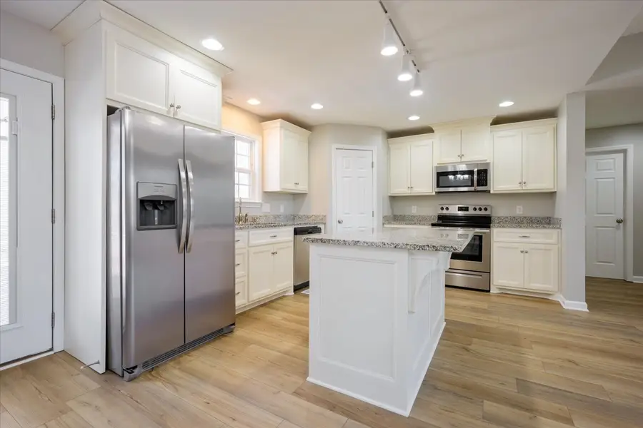 2125 Sayles Ct, Lawrenceburg, TN 38464 - #3