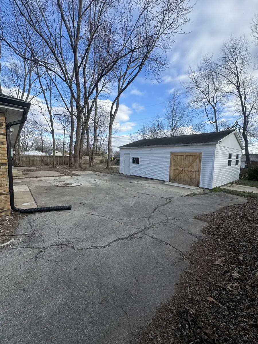 214 Cunningham Ln, Clarksville, TN 37042 - #2