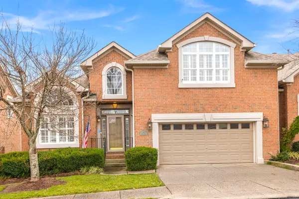 1001 Peck Pl, Hendersonville, TN 37075