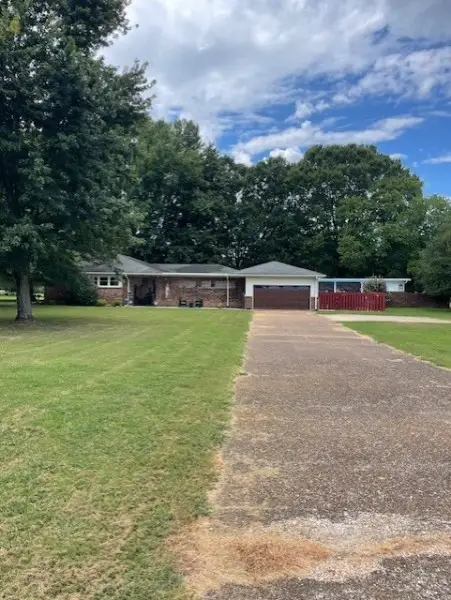 111 Grandview Dr, Lawrenceburg, TN 38464 - #1