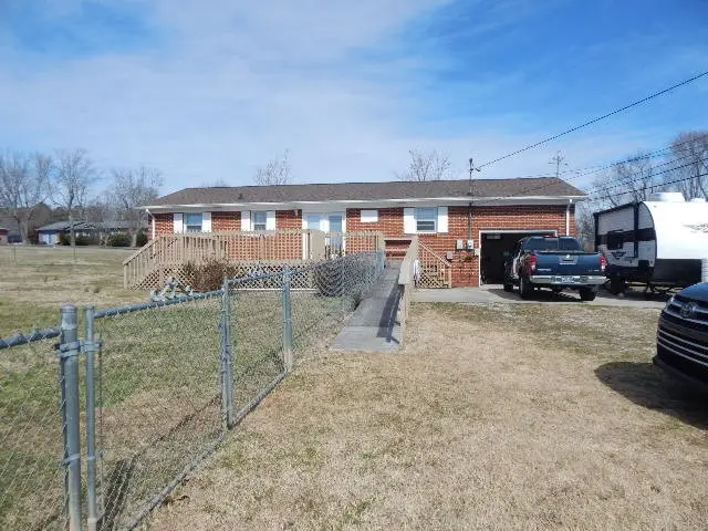 403 Greggview St, McMinnville, TN 37110 - #3