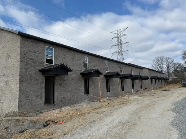 740 Kings Ln, Tullahoma, TN 37388