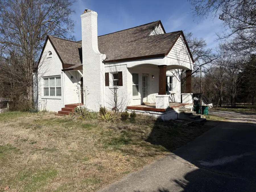 1236 W Commerce St, Lewisburg, TN 37091 - #2