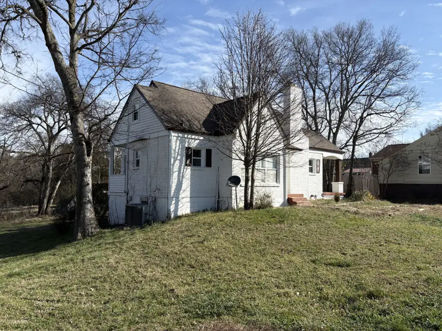 1236 W Commerce St, Lewisburg, TN 37091 - #3