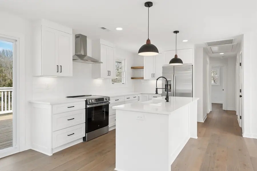 103 Peninsula Park Dr, Hendersonville, TN 37075 - #2