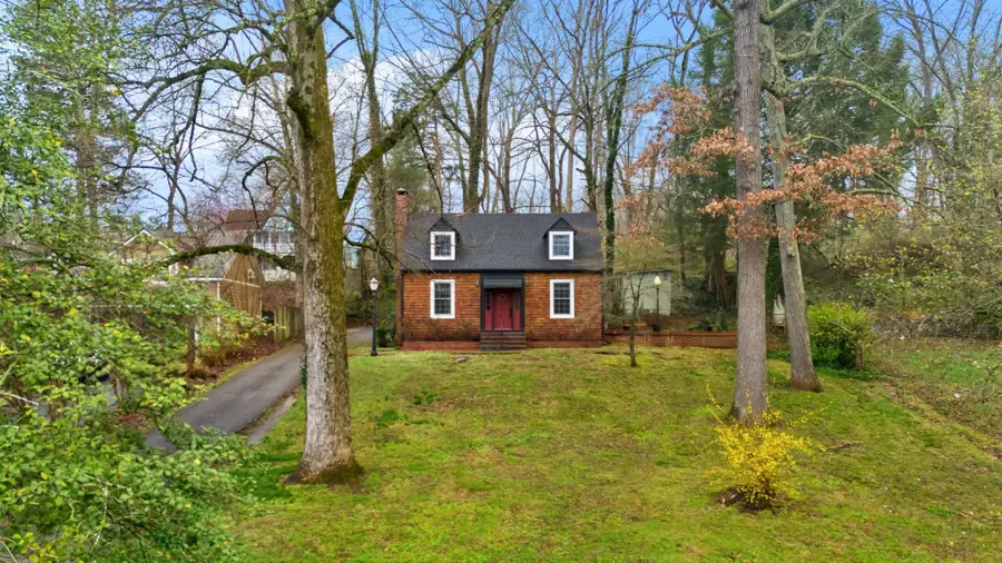 203 Westwood Dr, McMinnville, TN 37110 - #2