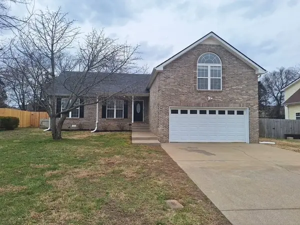 672 Superior Ln, Clarksville, TN 37043