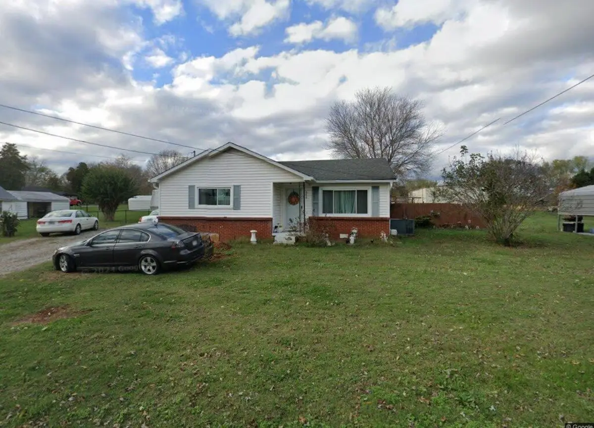 212 Fairview St, Estill Springs, TN 37330 - #1