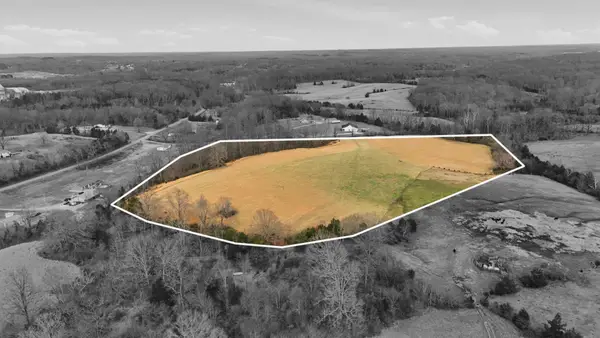 424 Gum Branch Rd, Burns, TN 37029