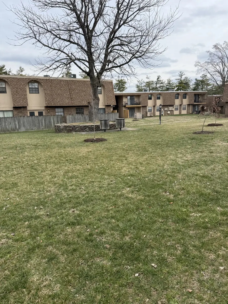 420 Walton Ln #E21, Madison, TN 37115 - #3