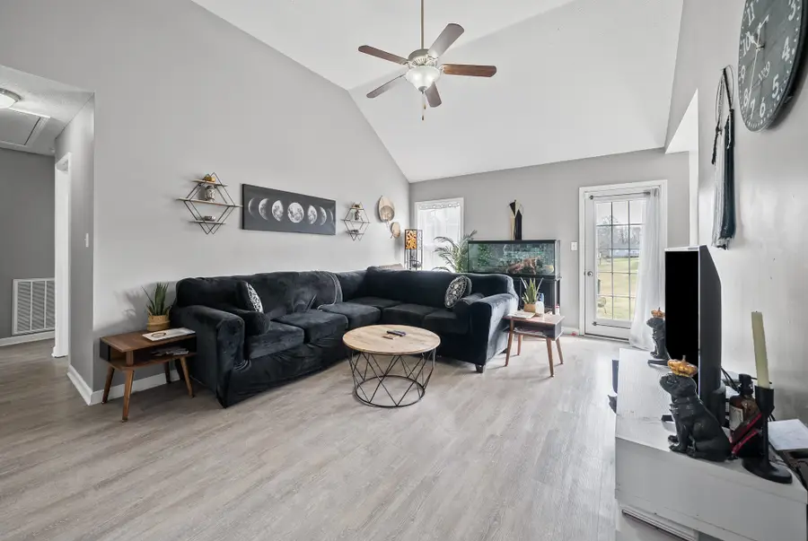 2804 Russet Ridge Dr, Clarksville, TN 37040 - #2