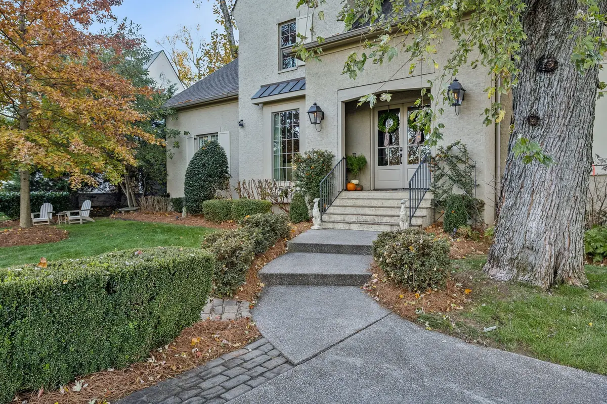 4013 Vailwood Dr, Nashville, TN 37215 - #1