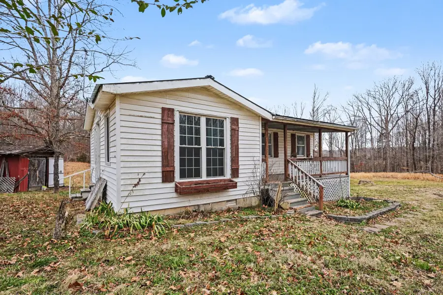 1323 Old Stage Rd, Charlotte, TN 37036 - #2