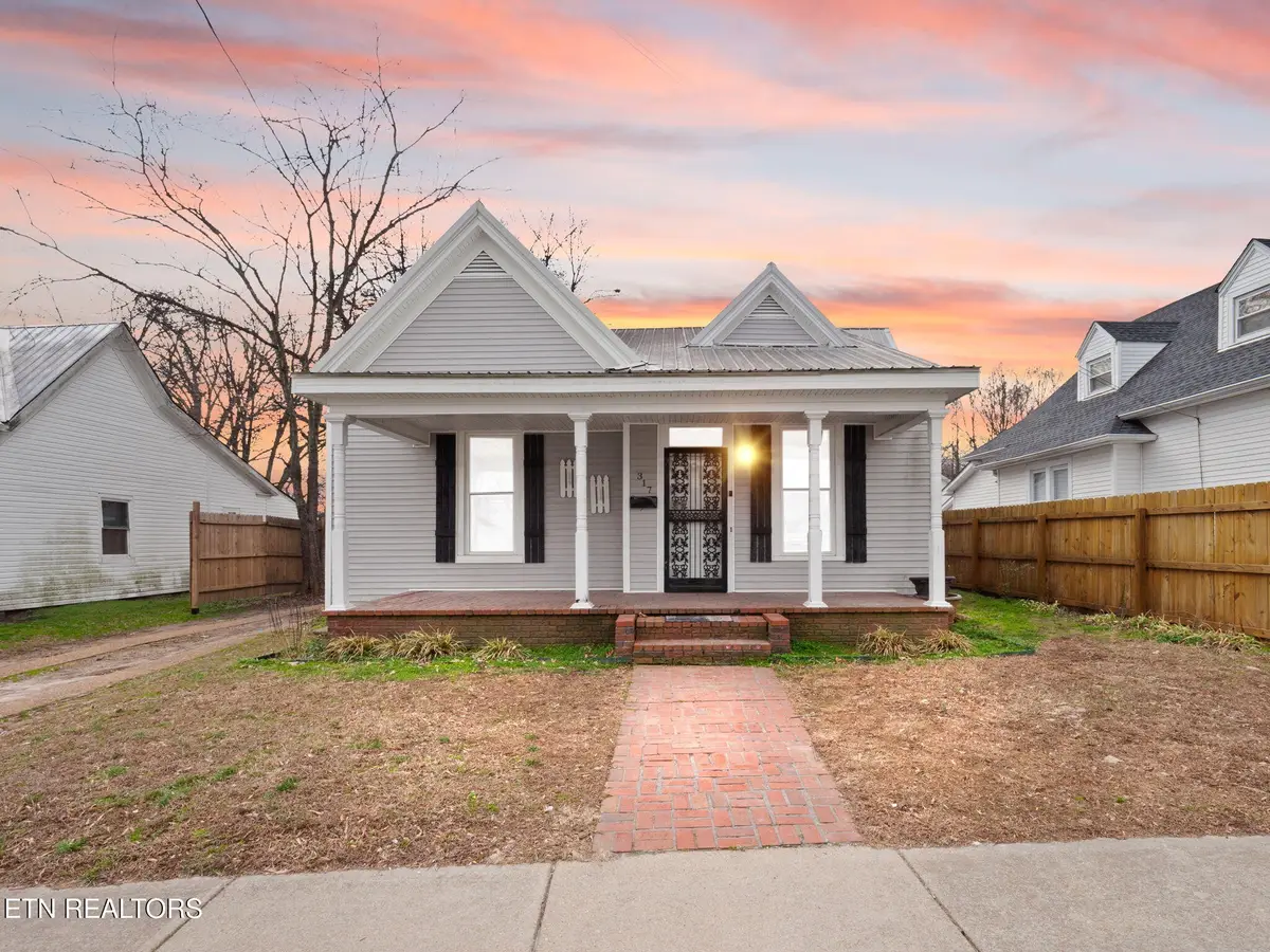 317 Aden St, Paris, TN 38242 - #1