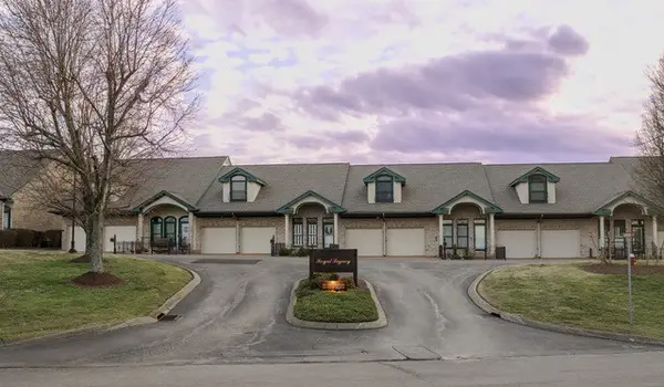 200 Champions Dr, Springfield, TN 37172