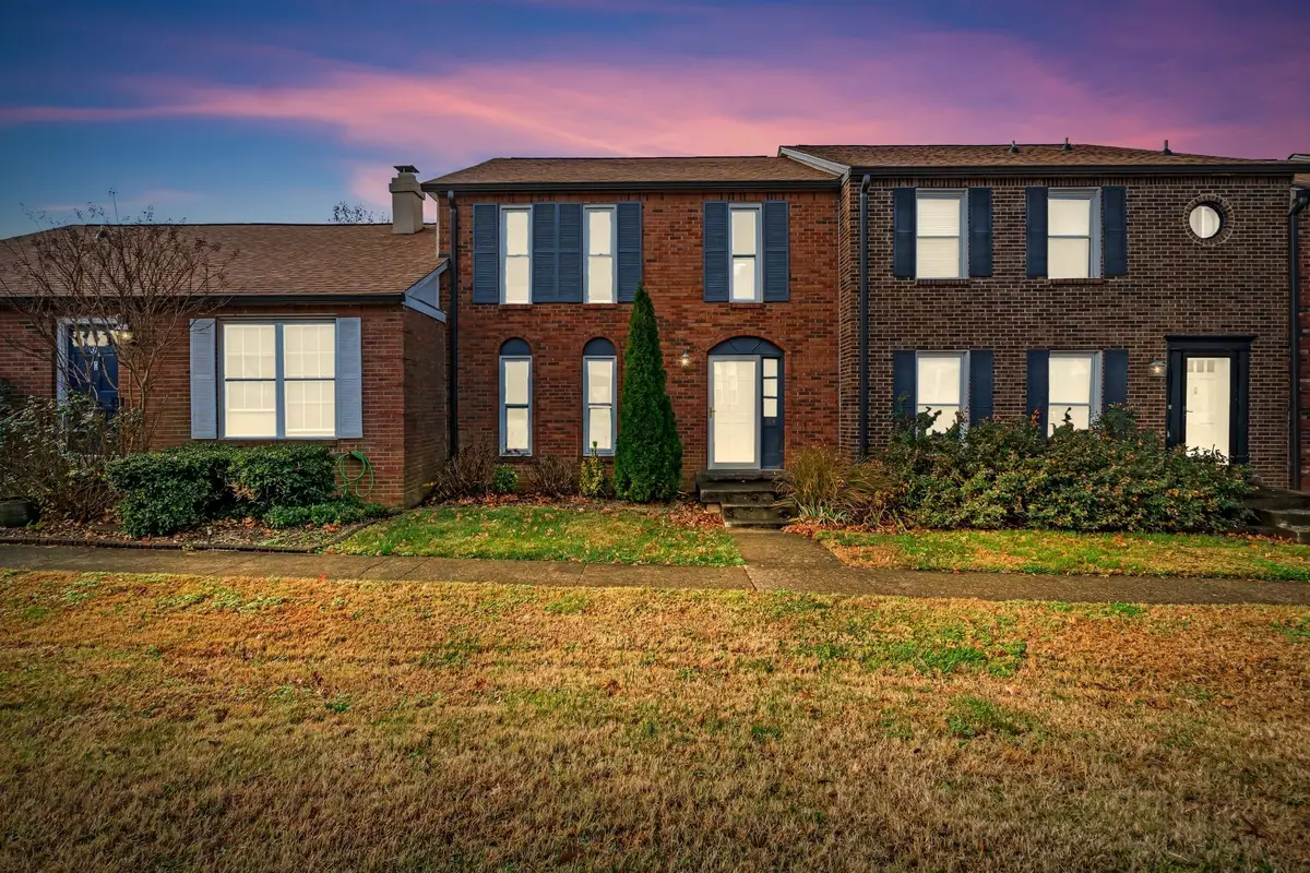 318 Huntington Ridge Dr, Nashville, TN 37211 - #1