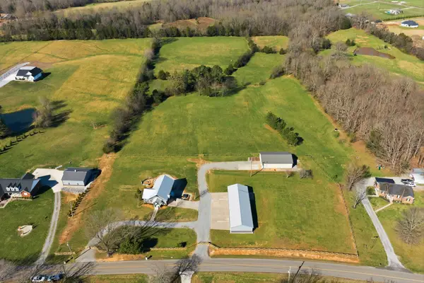 4041 Liverworth Rd, Southside, TN 37171