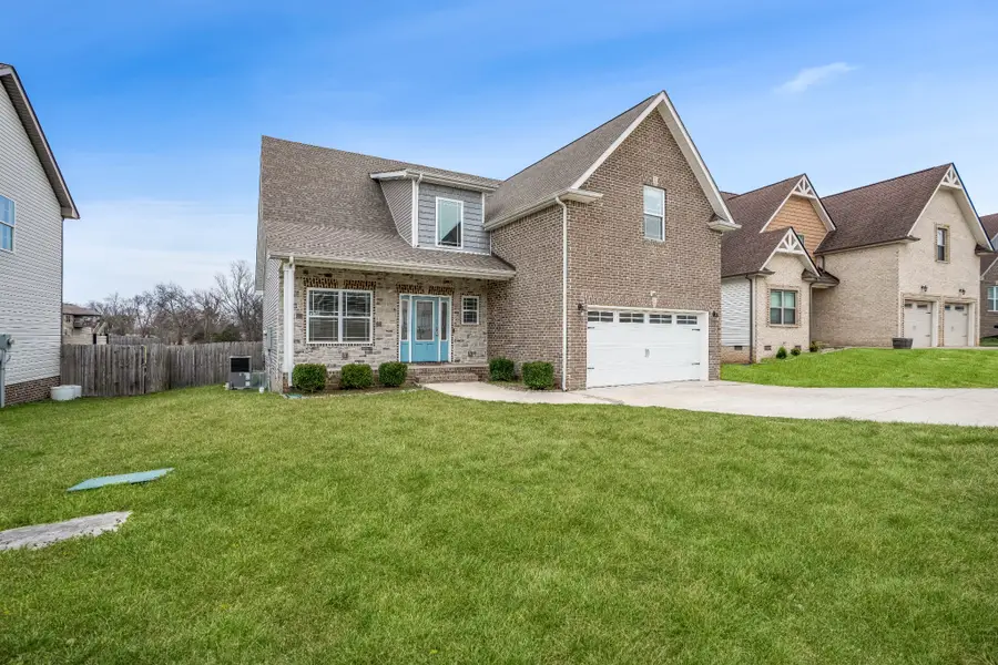 1025 Shirley Dr, Clarksville, TN 37042 - #2