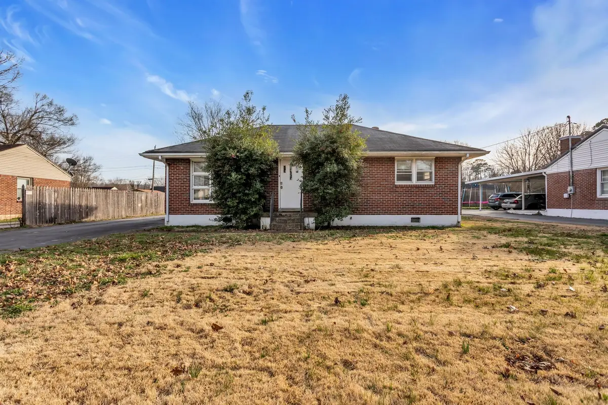 105 Lynn Dr, Columbia, TN 38401 - #1