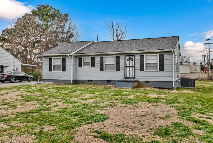 117 W Meadow Dr, Clarksville, TN 37043 - #3