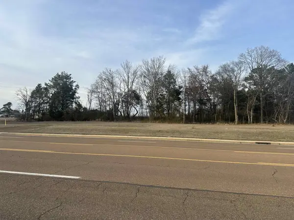 654 Main St, Adamsville, TN 38310