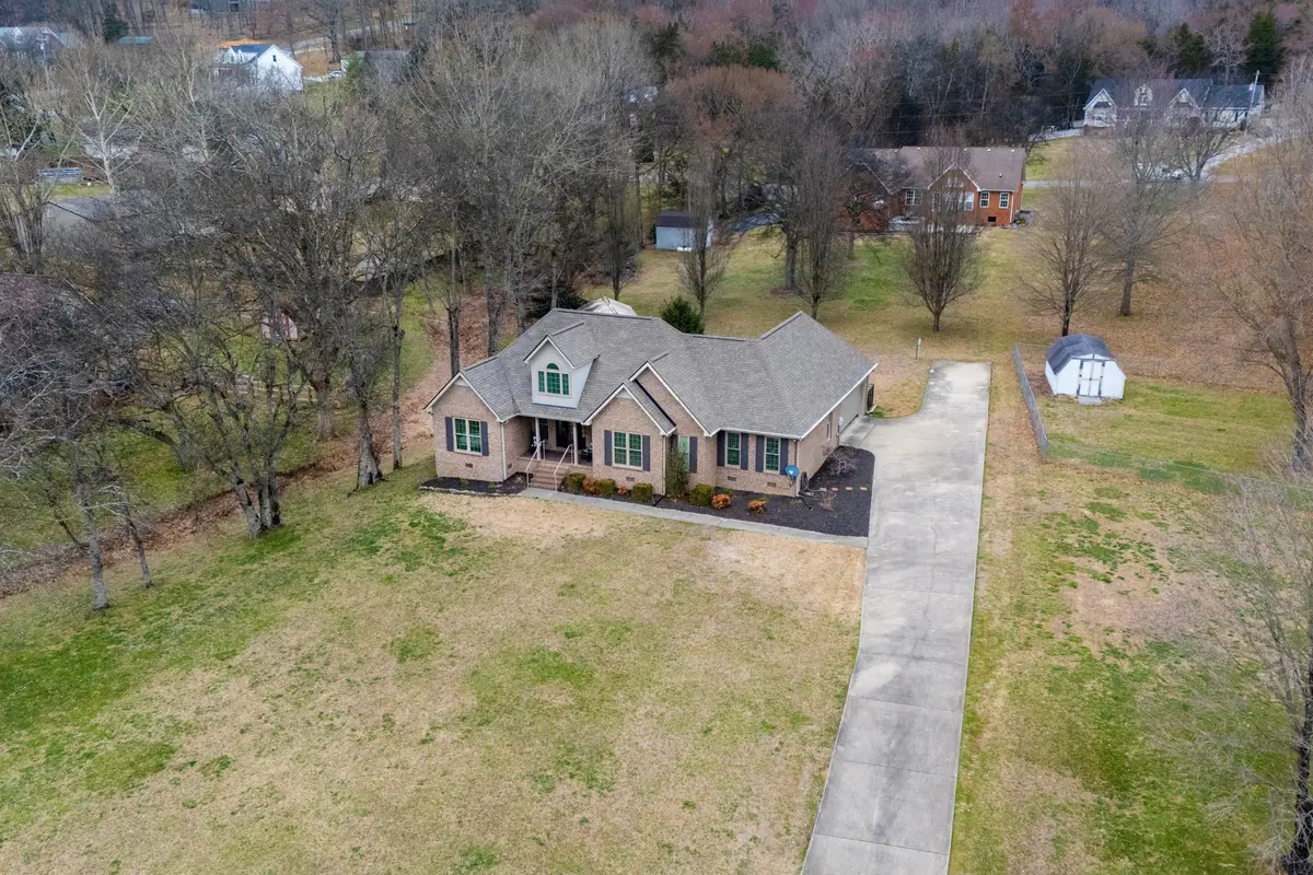211 Amanda Dr, Bell Buckle, TN 37020 - #1