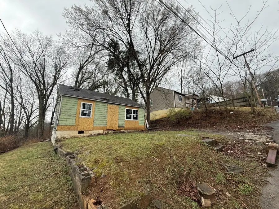 3209 E 43rd Street, Chattanooga, TN 37407 - #2