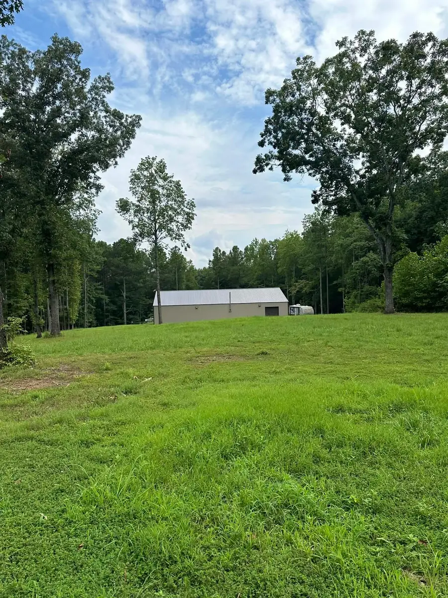 1425 Old Stage Rd, Charlotte, TN 37036 - #3