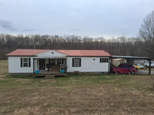 268 Buck Perry Rd, Bethpage, TN 37022