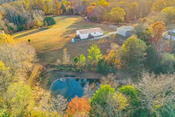 111 Antioch Rd, Charlotte, TN 37036