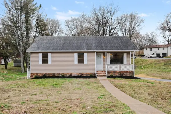 719 Lookout Dr, Columbia, TN 38401