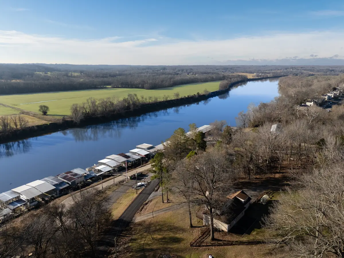 1176 Seven Mile Ferry Rd N, Clarksville, TN 37040 - #1