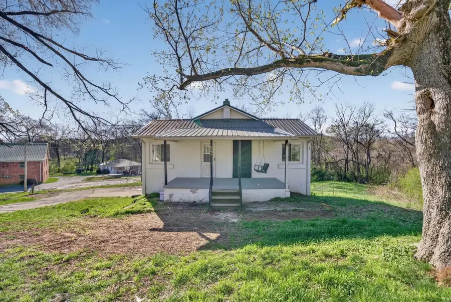 8294 Lawrenceburg Hwy, Mount Pleasant, TN 38474 - #2