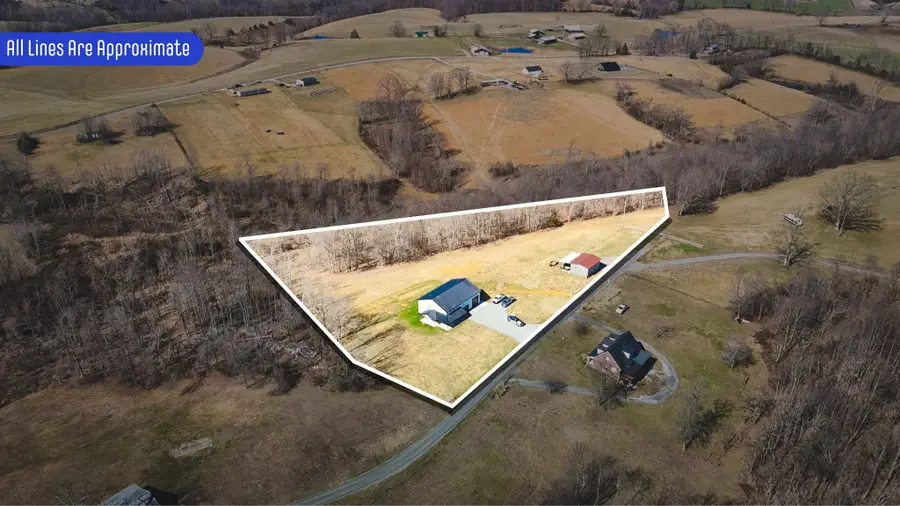 373 Wl White Ln, Red Boiling Springs, TN 37150 - #2