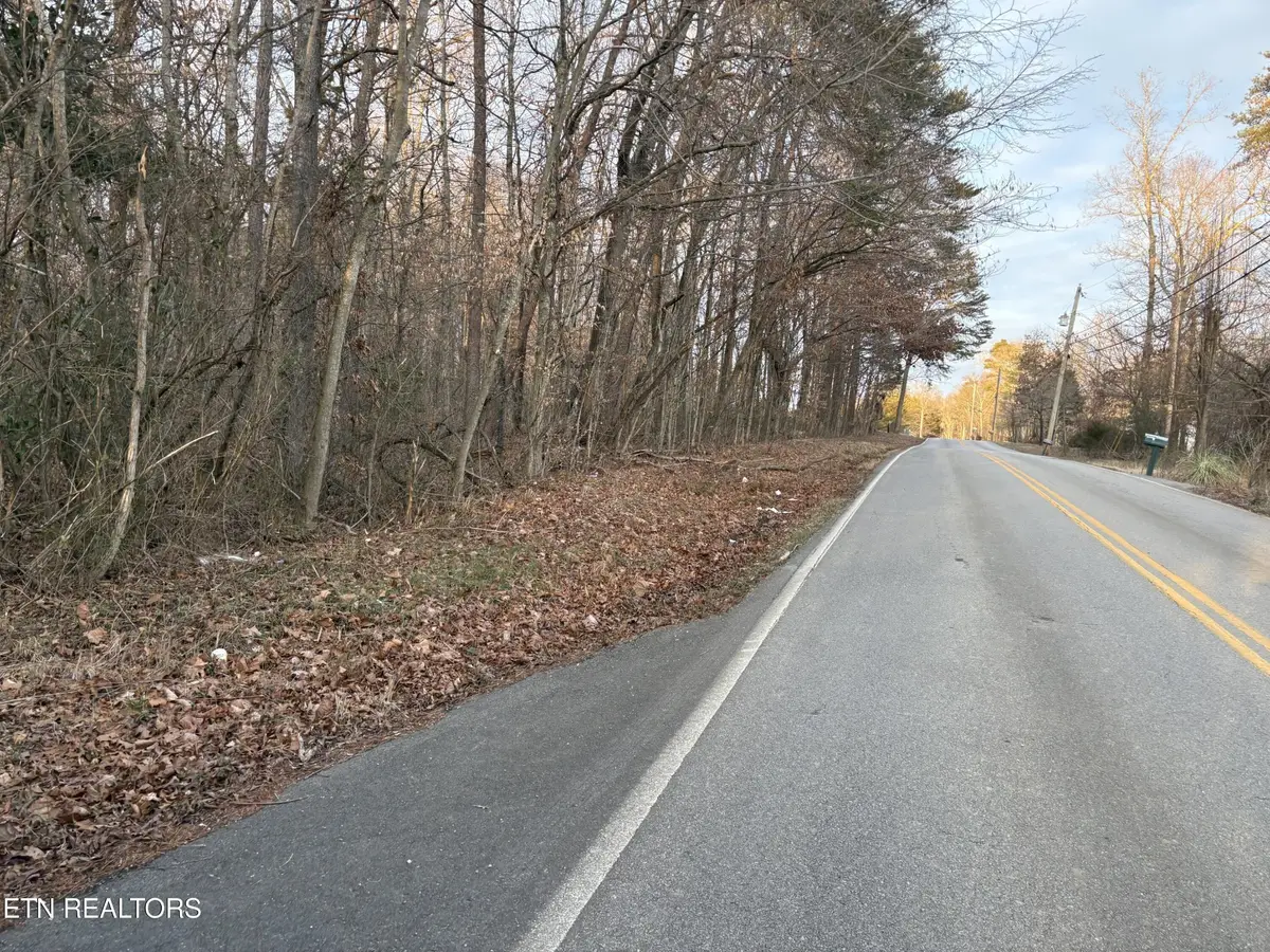 8188 E Town Creek Rd, Lenoir City, TN 37772 - #1