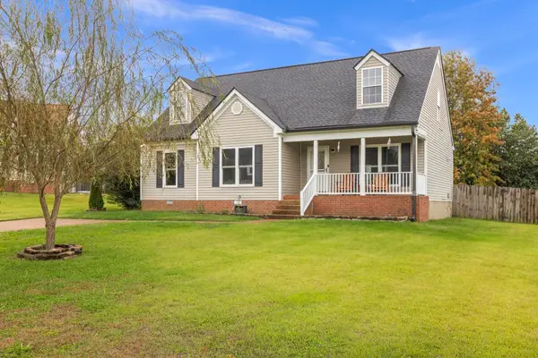 2845 Jessie Ct, Thompsons Station, TN 37179