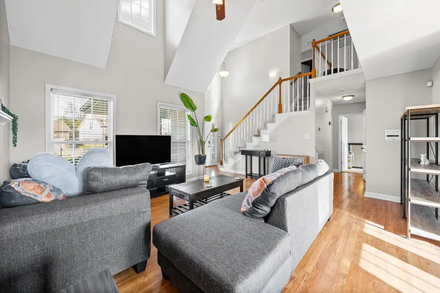 688 Foxfield Dr, Clarksville, TN 37042 - #3