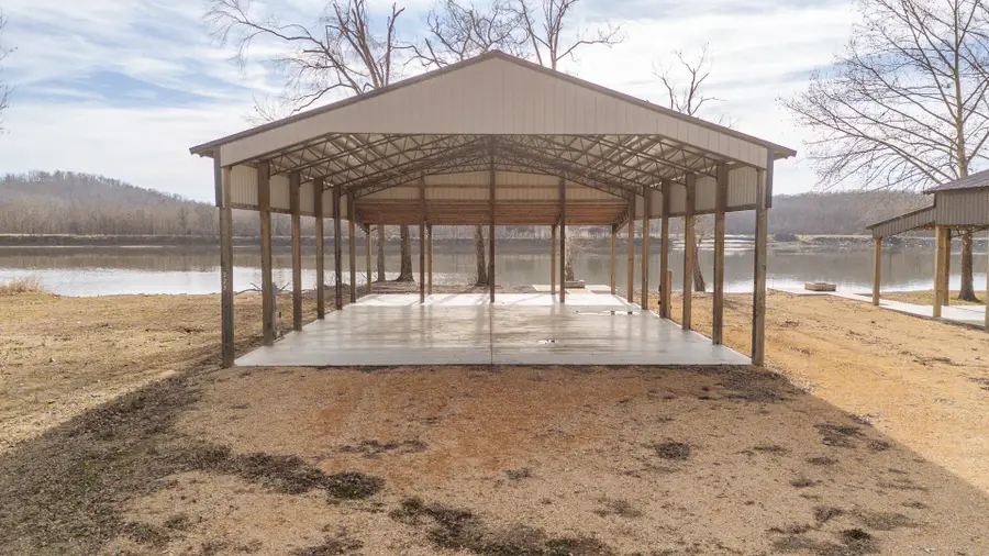 209 Hardin Bottom River Rd, Clifton, TN 38425 - #3