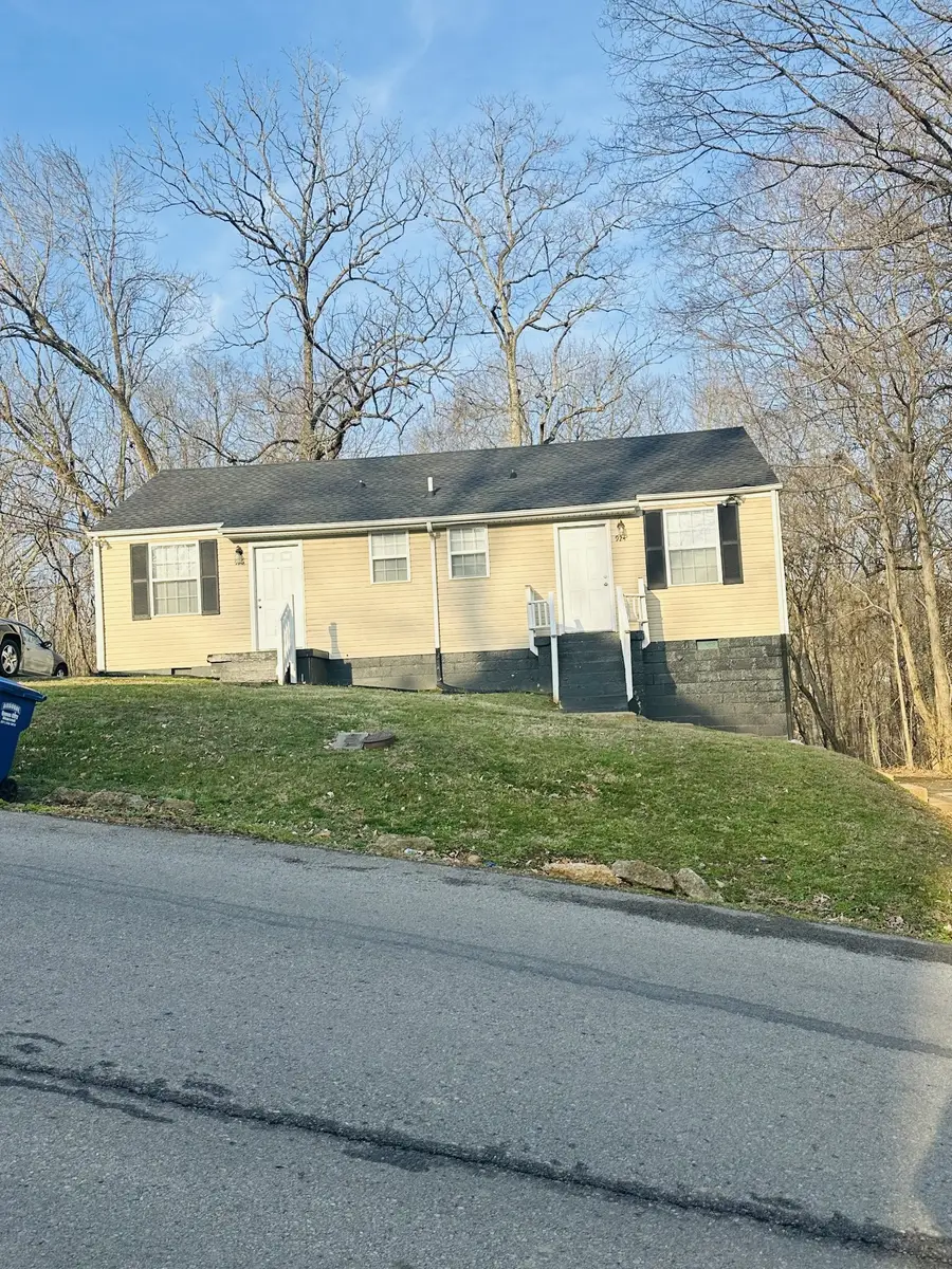 924 Woody Hills Dr, Clarksville, TN 37040 - #3