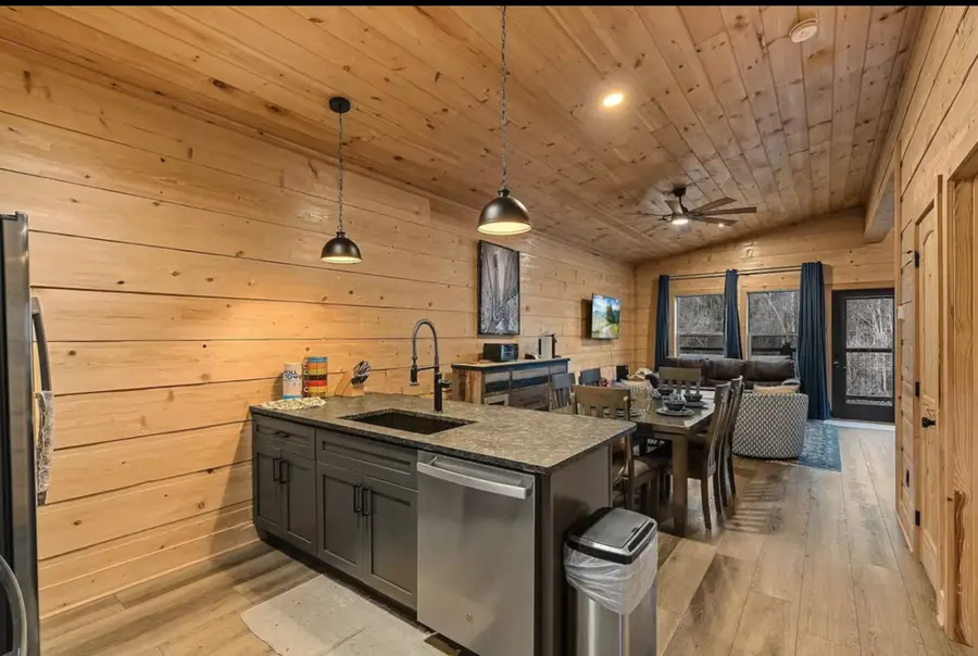 819 S New Era Rd, Sevierville, TN 37862 - #3