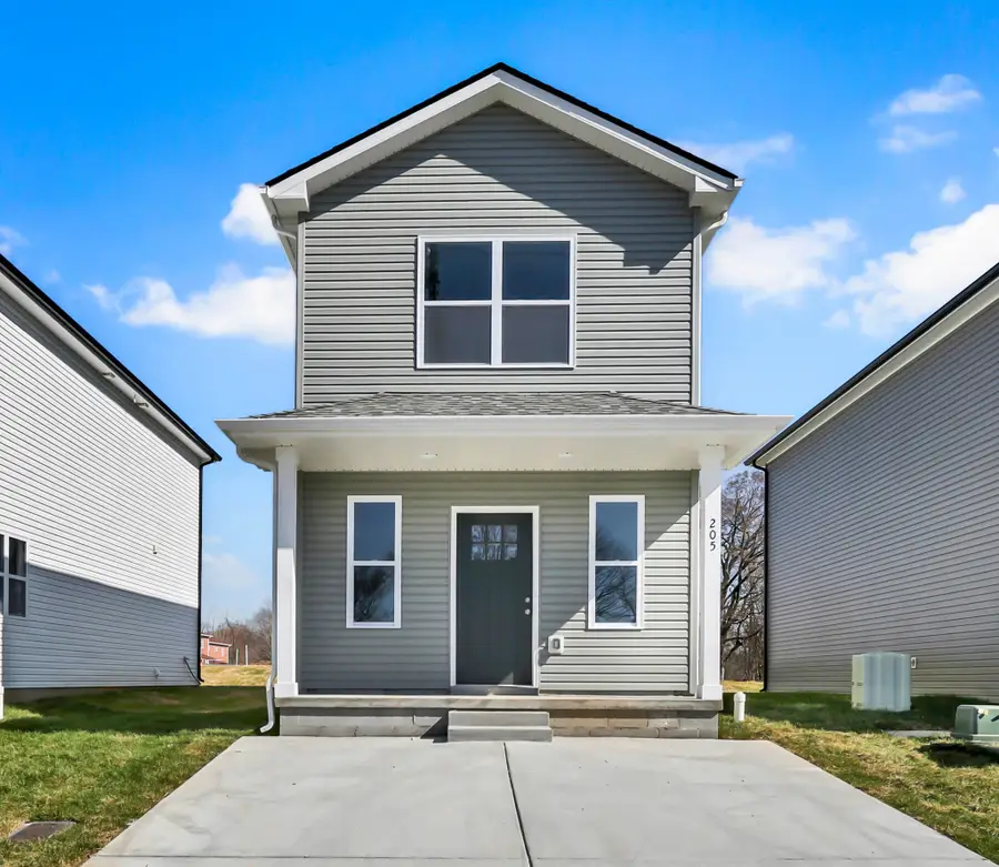 205 Robert St, Clarksville, TN 37040 - #3