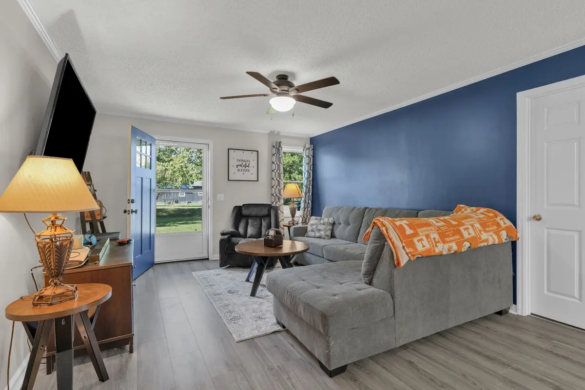 1012 Gifford Ln, Bethpage, TN 37022 - #1