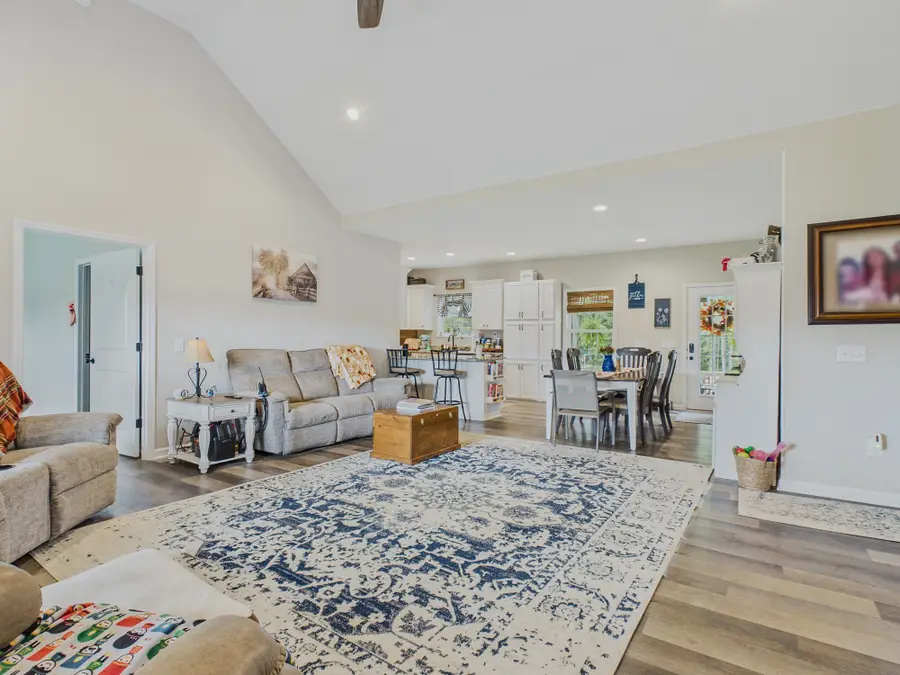 1578 S Berlin Rd, Lewisburg, TN 37091 - #3