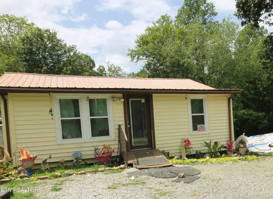 156 Lewis Landrum Rd, Lancing, TN 37770 - #2