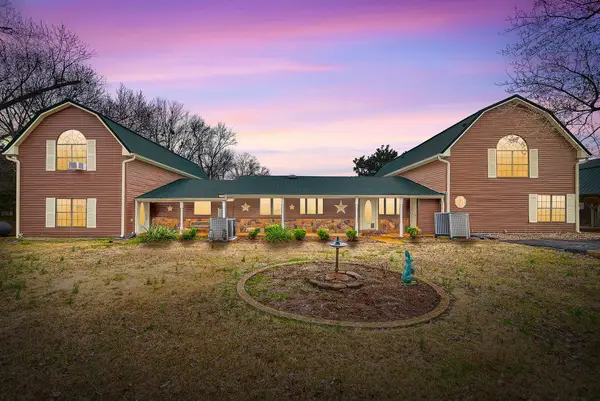 369 Holiday Acres Dr, Springville, TN 38256