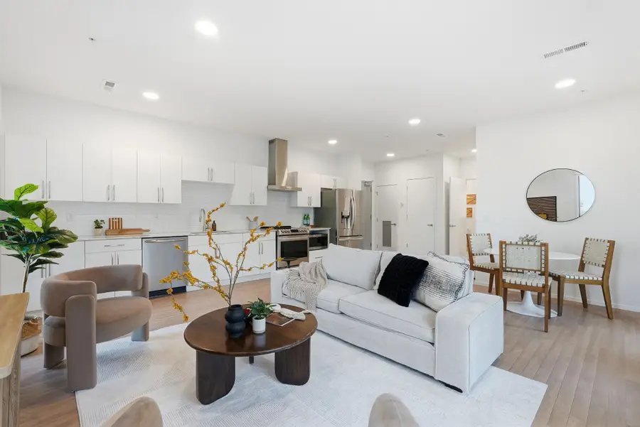 806 Olympic St #200, Nashville, TN 37203 - #2