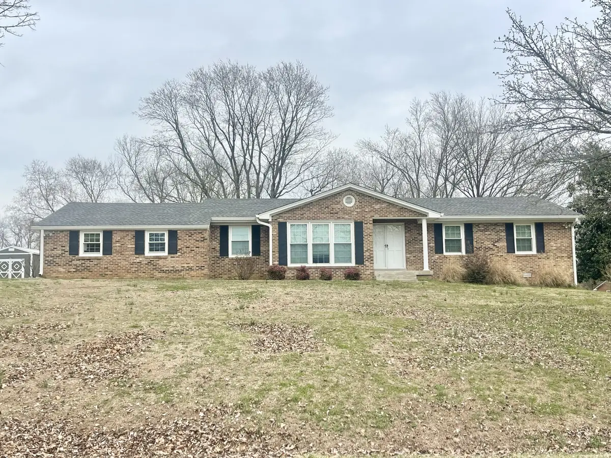 667 Midway St, Lewisburg, TN 37091 - #1