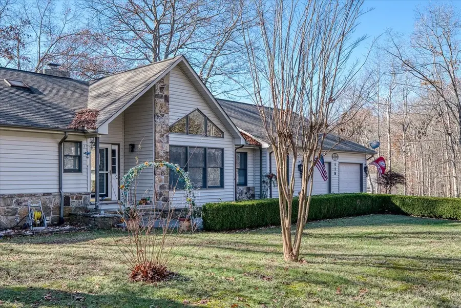 118 Glenwood Dr, Crossville, TN 38558 - #2