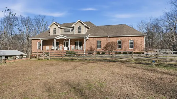 135 Vols Ln, Estill Springs, TN 37330