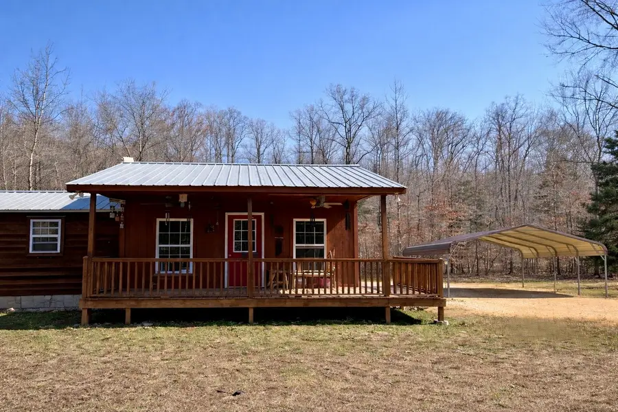 664 Russ Valley Rd, Lobelville, TN 37097 - #2